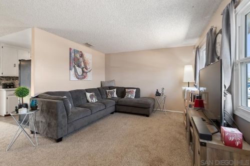 1609 Lexington Ave, El Cajon, CA 92019-2090