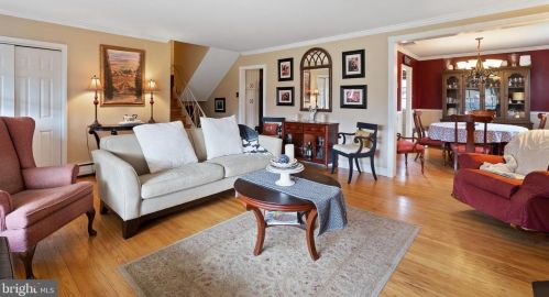 1639 Larchwood Dr, Blue Bell, PA 19422-3437