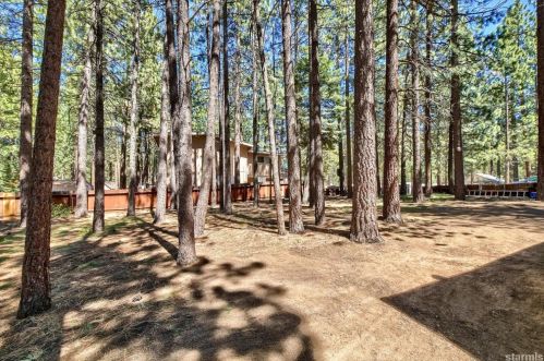 3727 Larch Ave, South Lake Tahoe CA  96150-8504 exterior