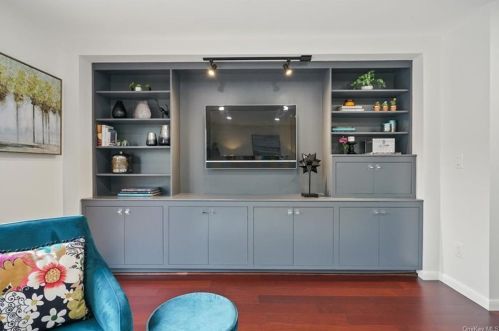 57 Hudson View Hl, Crotonville NY  10562-3329 exterior