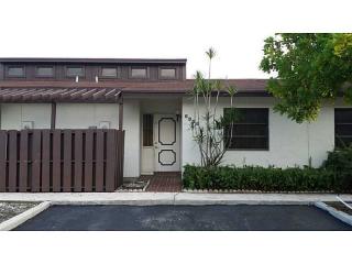6936 40th Ct, Hollywood, FL 33023-6646