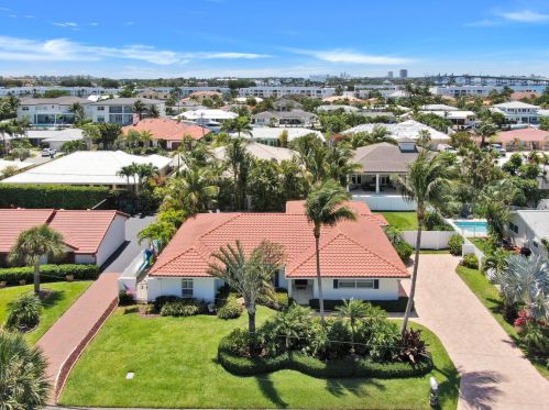 1101 Bimini Ln, West Palm Beach, FL 33404-2705
