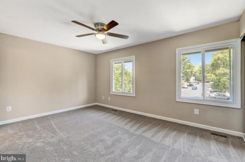 601 Clearwater Ct, Herndon VA  20170-4125 exterior