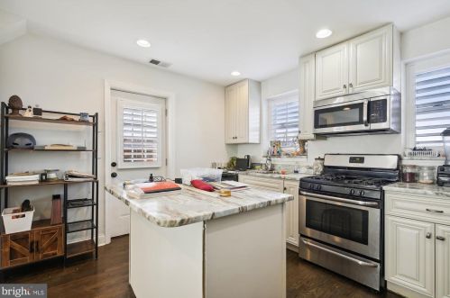 5060 Just St, Washington DC  20019-5558 exterior