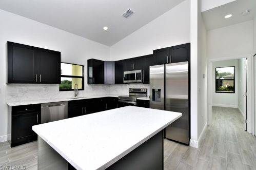 422 Progress Ave, Lehigh Acres FL 33974-0459 exterior