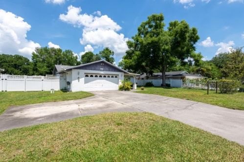 3625 Lake Joyce Dr, Land O Lakes, FL 34639-4693