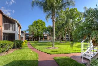 4618 Middlebrook Rd, Orlando FL  32811-3099 exterior