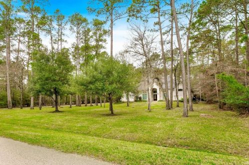 31511 Edgewater Dr, Magnolia, TX 77354-2698