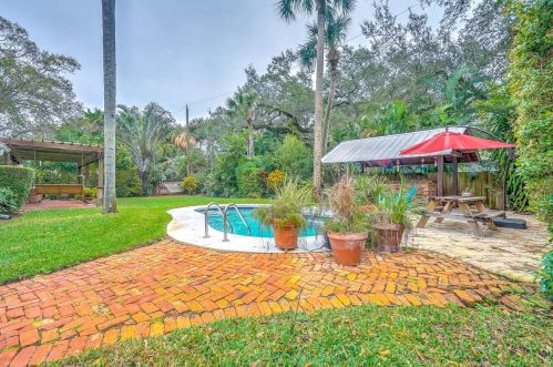 2666 10th Ave, Vero Beach FL  32960-5052 exterior