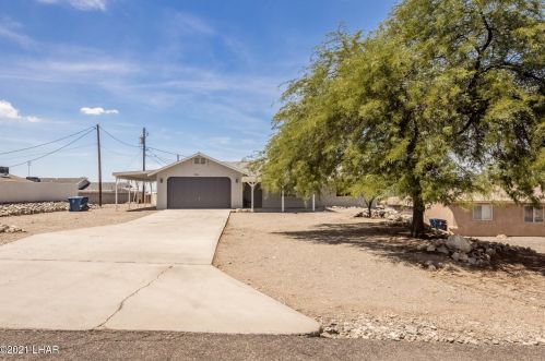 2534 Hillview Dr, Lake Havasu City, AZ 86403-2557