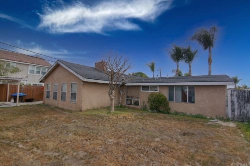 10361 Perdido St, Anaheim, CA 92804-5671