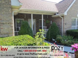 405 Royal Oaks Dr, Maryville, TN 37801-9635