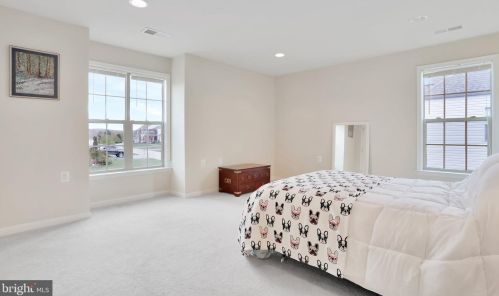 315 Lewis Washington Dr, Charles Town WV  25414-5666 exterior