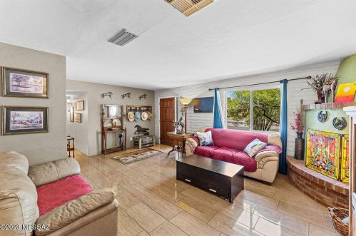 1066 Abrego Dr, Green Valley AZ  85614-3640 exterior