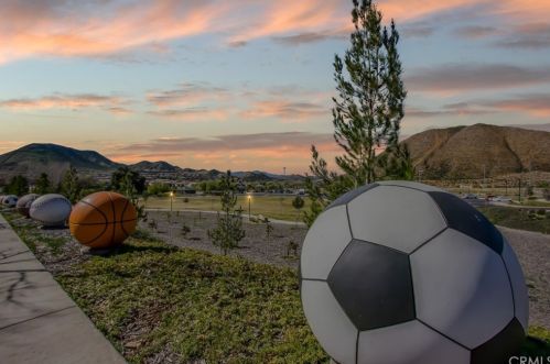 34200 Nandina Ct, Lake Elsinore CA  92532-2954 exterior