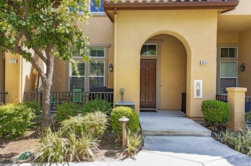 8495 Kendra Dr, Orange, CA 92867-6477