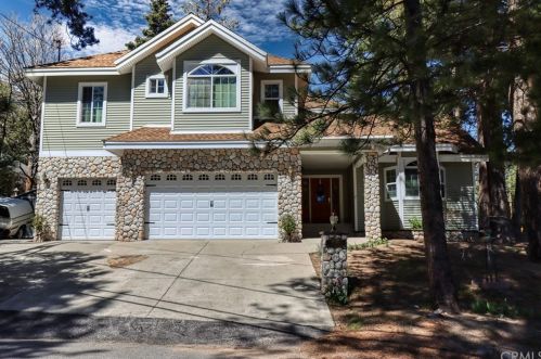 26310 Augusta Dr, Lake Arrowhead, CA 92352-9715