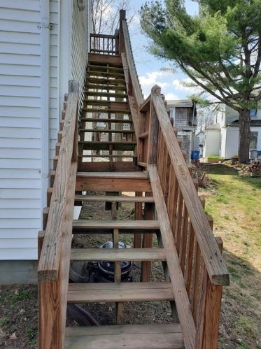 97 West St, Whitman MA  02382-1353 exterior