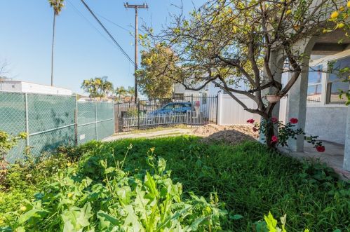 4366 116th St, Hawthorne CA  90250-2327 exterior