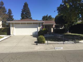 212 Pinto Dr, Vallejo, CA 94591-8456