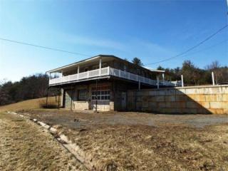 3240 Little Gap Rd, Palmerton, PA 18071-5130