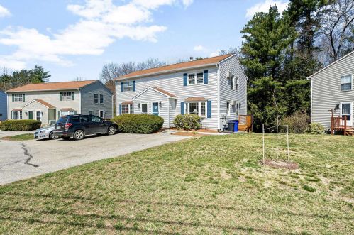 9 Palomino Ct, Goffstown NH  03045-2603 exterior
