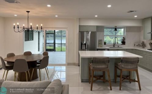 11000 15th St, Hollywood, FL 33026-2704