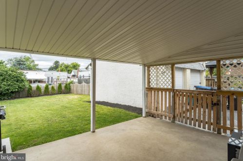 1833 Powell St, Norristown PA  19401-3025 exterior