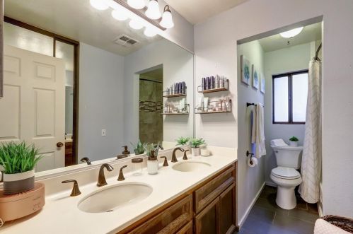 16463 Pine Knoll Rd, Grass Valley CA  95945-8433 exterior