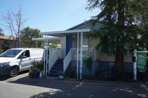 318 Toyon Way, Santa Rosa, CA 95403-1238