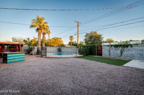 6744 Koralee St, Tucson AZ  85710-1033 exterior