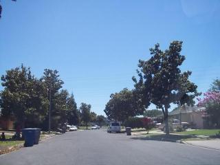 4627 Prospect Ave, Fresno, CA 93722-4034
