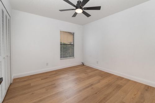 813 Cloyd Dairy Loop, Orlando FL  32825-7302 exterior