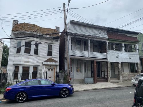 284 Reservoir Pl, Bronx, NY 10467-2502