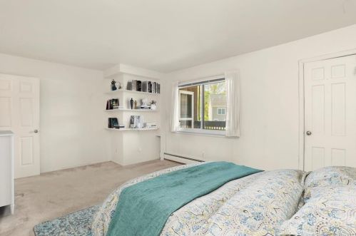 154 Cold Spring Rd, Stamford CT  06905-4235 exterior