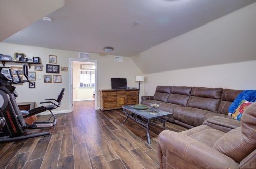 10956 Calle Oro Verde, Valley Center CA  92082-4201 exterior