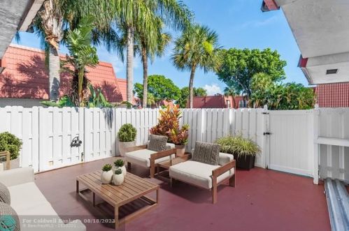 1402 Harvard Ln, Boynton Beach, FL 33426-8010