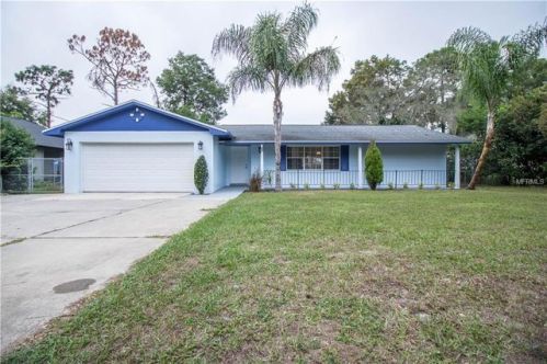 212 Lake Cortez Dr, Apopka, FL 32703-4810