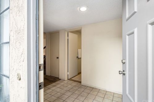 2405 Plaza De Vis, Fullerton, CA 92833-2036