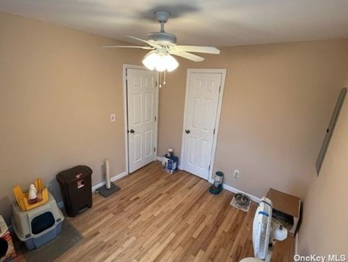 80 Doges Promenade, North Lindenhurst NY  11757-6408 exterior