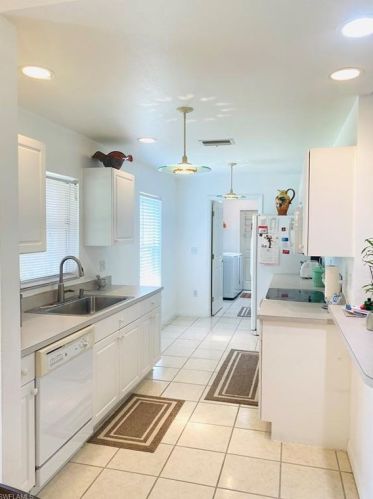 308 26th Ter, Cape Coral, FL 33904-2721