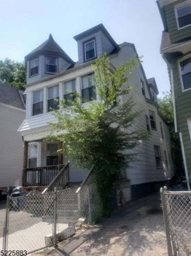 161 16th St, East Orange NJ  07018-3917 exterior