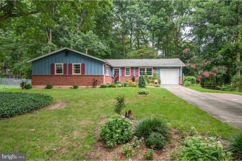215 Oakmont Dr, Dover, DE 19904-2331