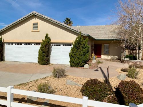 13192 Luna Rd, Victorville, CA 92392-7273