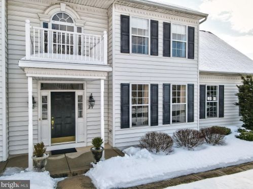31 Marshwood Dr, Collegeville, PA 19426-3856
