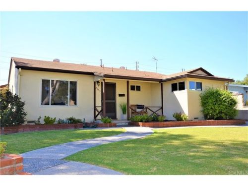 2053 Jacaranda Pl, Fullerton, CA 92833-2632