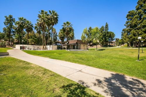 2756 Alta Vw Dr, San Diego CA  92139-3205 exterior