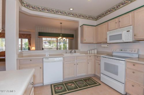 15580 Vista Grande Ln, Sun City, AZ 85374-4538