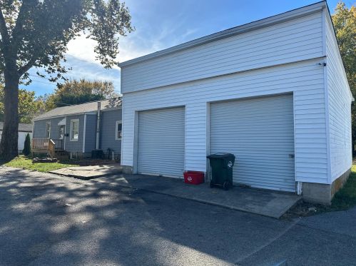 300 Pike St, Covington KY 41011-2127 exterior