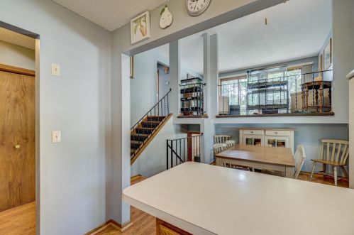 390 105th Ln, Minneapolis, MN 55448-5005